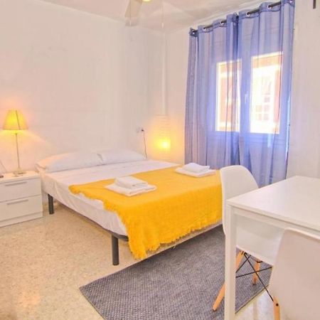Low cost room Malaga Málaga Exterior foto