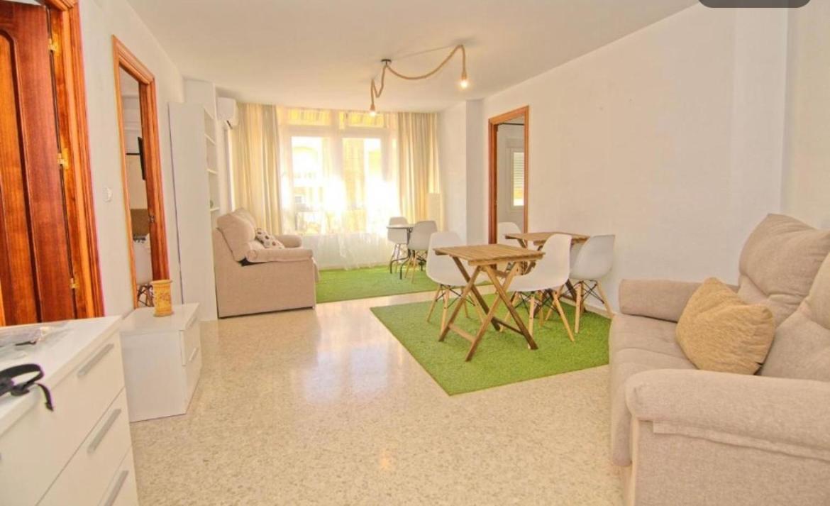 Low cost room Malaga Málaga Exterior foto