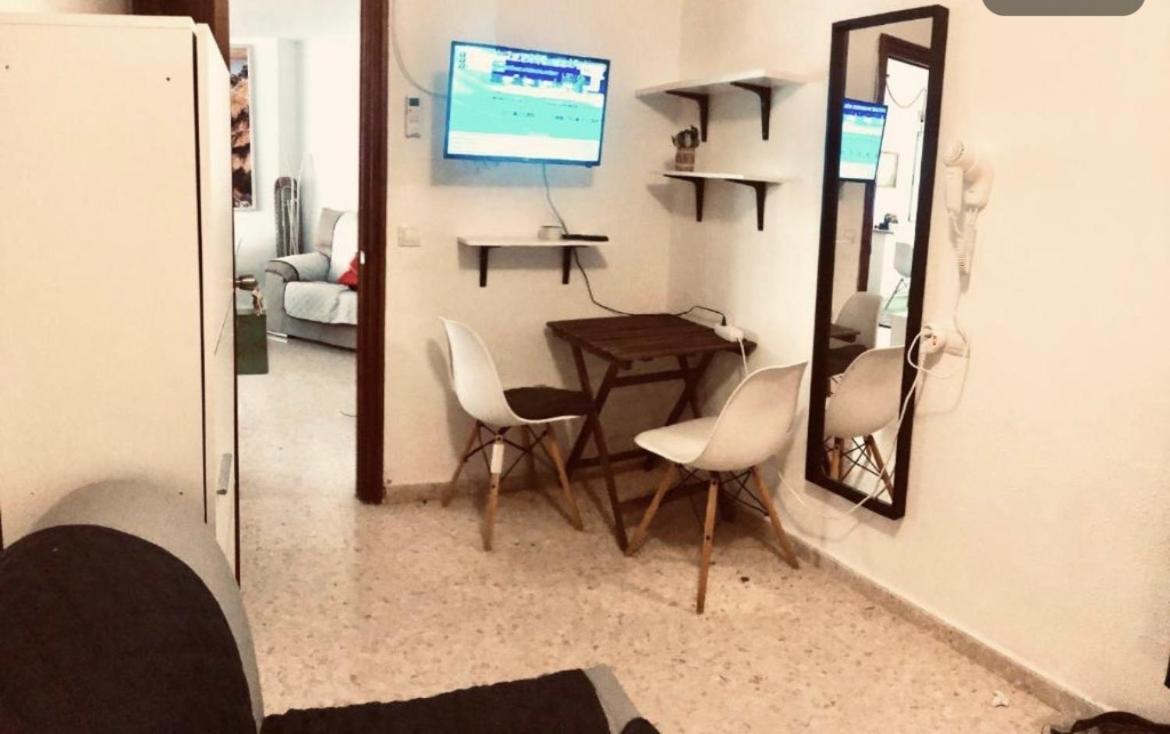 Low cost room Malaga Málaga Exterior foto