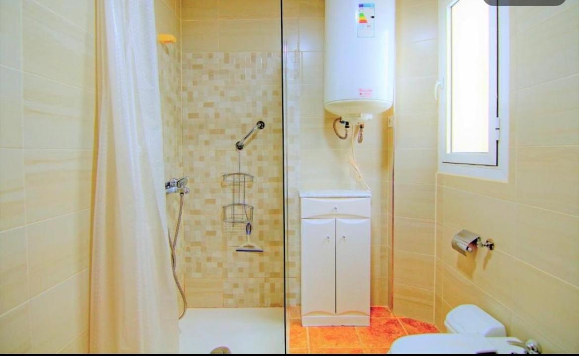 Low cost room Malaga Málaga Exterior foto